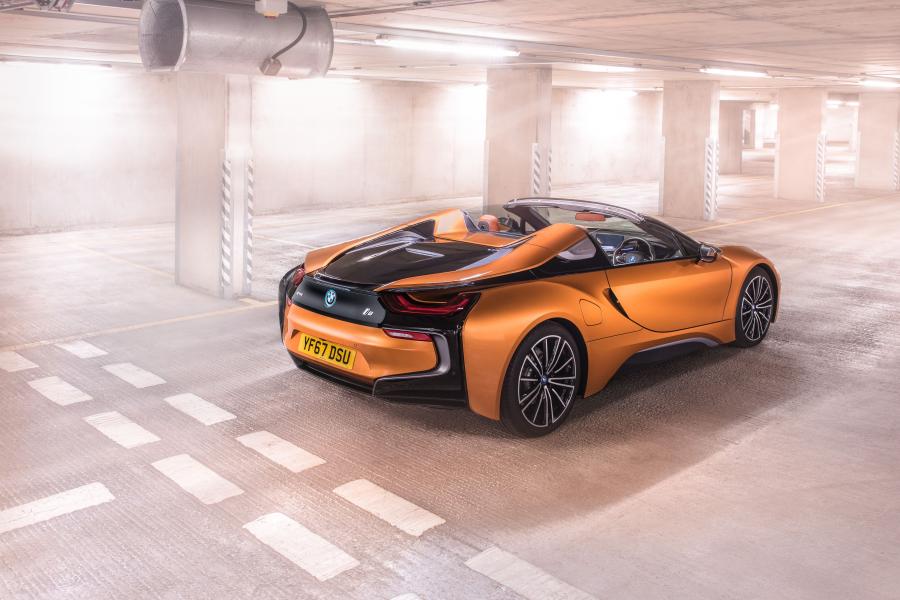  BMW i8 Roadster (I15) 2018 года  (UK) (фото 88 из 97)